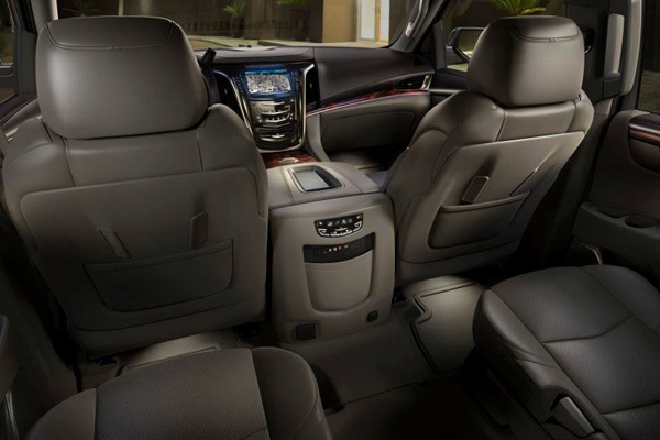 2015 escalade interior 2