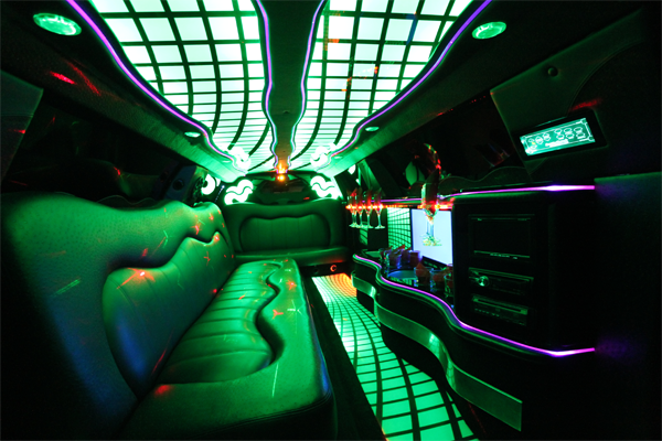 8-10 passenger traditional limousine interior 2